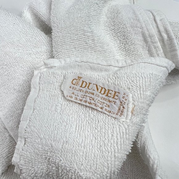 Dundee Bath Vintage Radisson Hotel Towel Bath Pool Dundee White